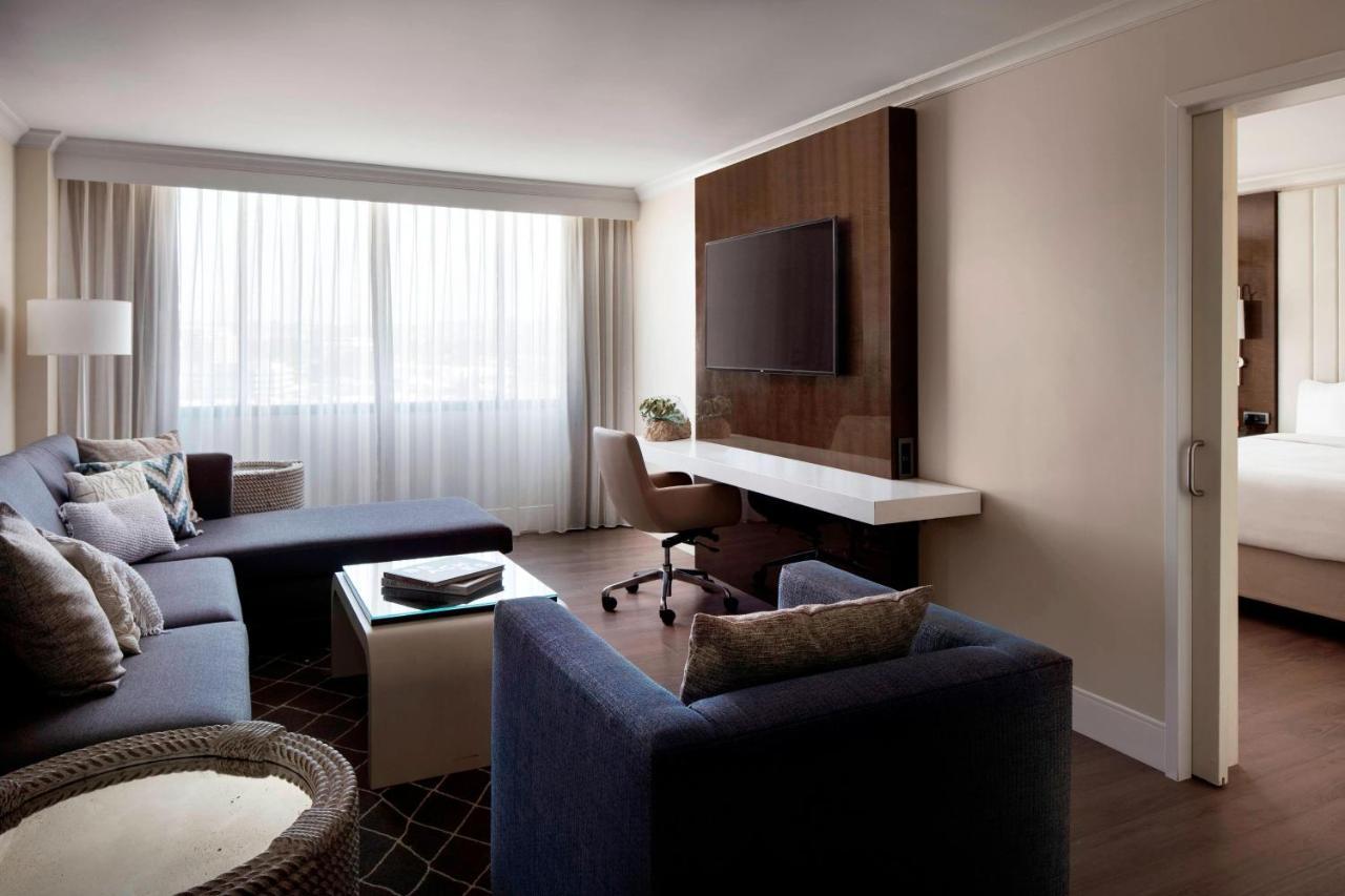 Irvine Marriott Hotel Buitenkant foto